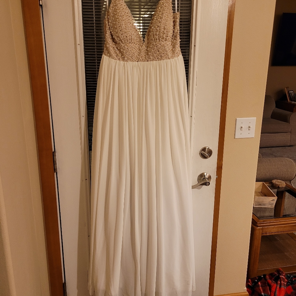 Prom Dress - Picture 3 of 5
